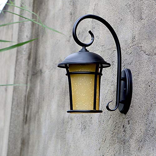 Lanterne murale extérieure Edison E pour illuminer vos soirées de porche