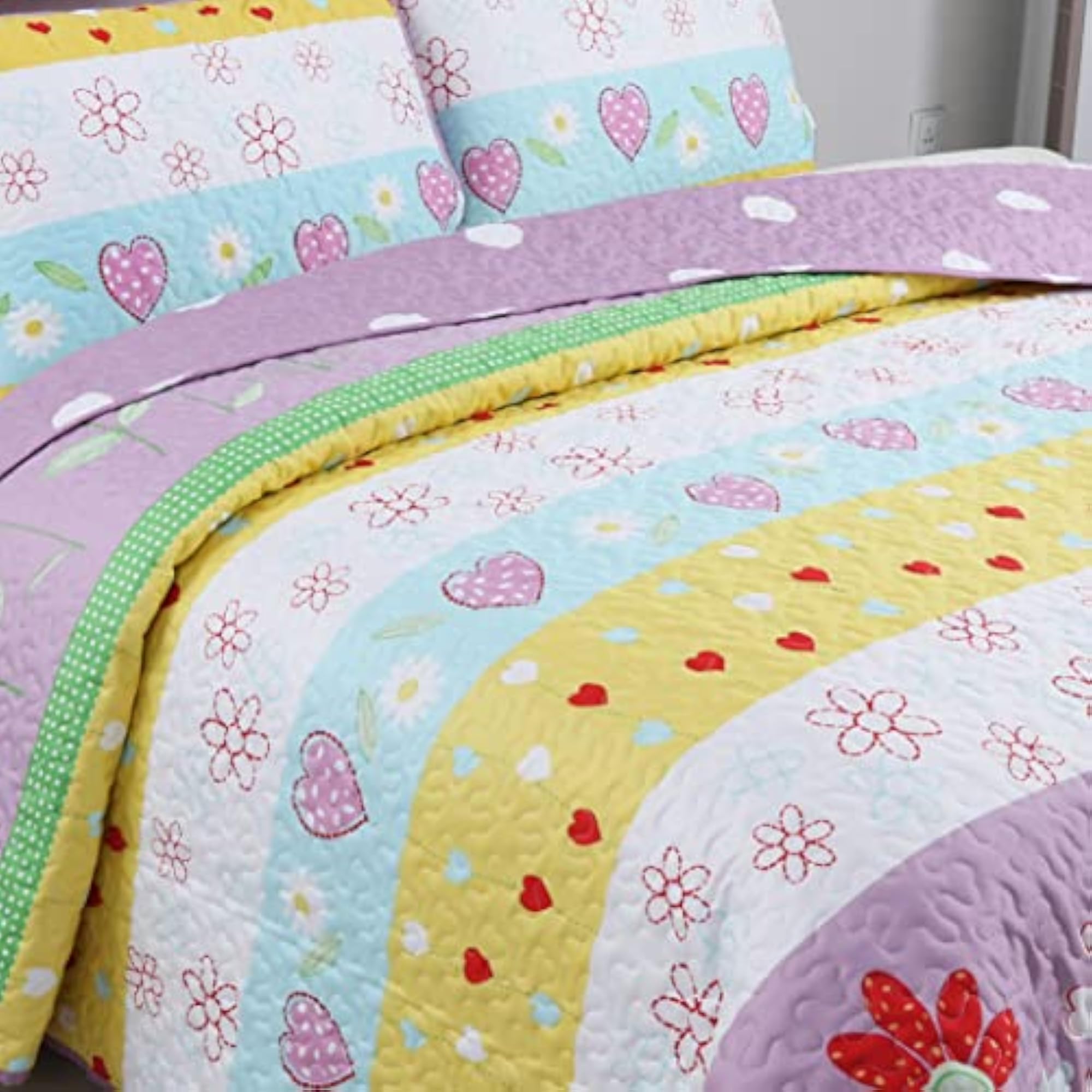 Floral Heart Print Reversible Quilt Set, Twin Size