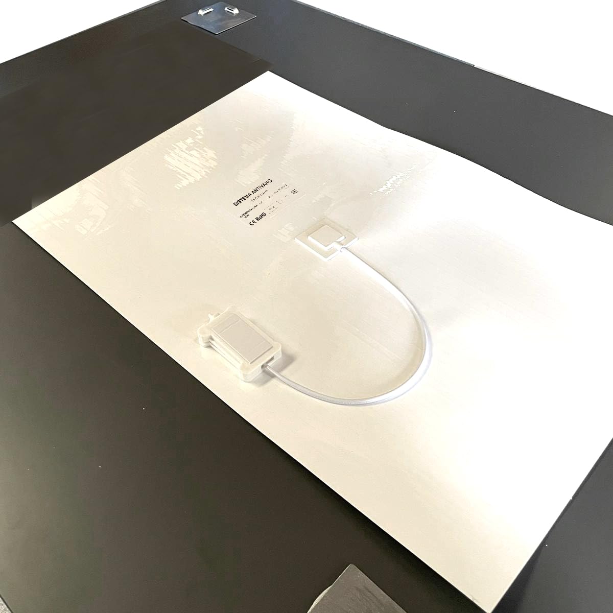 Genérico Lámina Antivaho Eléctrica para Espejo de Baño 60x40 cm | Cobertura hasta 75x55 cm | 60W 220V | Autoadhesiva | Antiempañante Espejo Baño