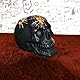 damaloo Totenkopf Deko schwarz mit Spinnen - Totenschädel Dark Romance - Skelett Schädel - Gruseldeko - Skull - Tag der Toten Skulptur - Gruselige Halloween Dekoration - Steampunk Gothic Skeleton