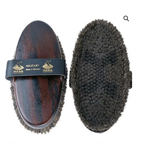 Haas 'Firey Red Head' Grooming brush set - designed for chestnut coats, Black, 200 x 85mm - Image 3