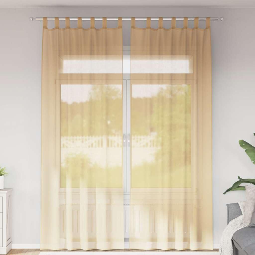 Rideau voilage transparent sable contre le vis-à-vis de fenêtre de salon
