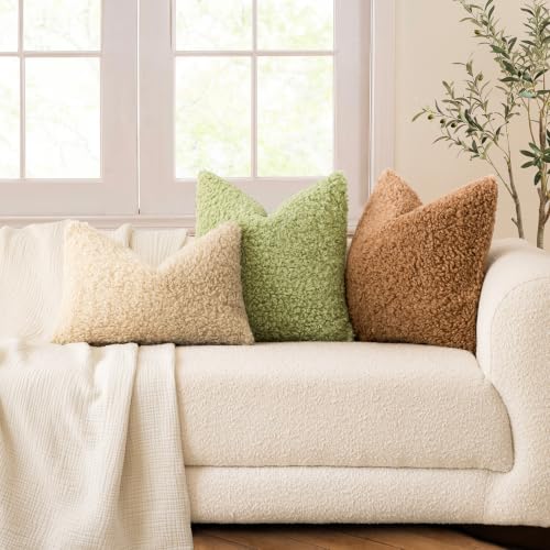 Image of Foindtower Set of 2 20x20 Inch Leaf Green, Faux Fur Throw Pillow Cover Accent Sherpa Furry Pillow Cover Fuzzy Soft Pillowcases Cozy Sheepskin Decorative Fleece Cushion Case for Bed Couch Living Room