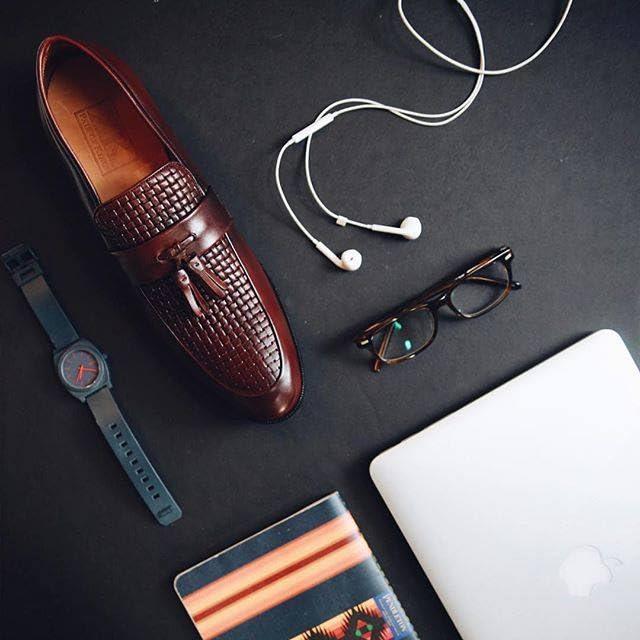 Pair of Kings Mens ACE Formal Loafers - ACE Mens Whiskey Dress Loafers2