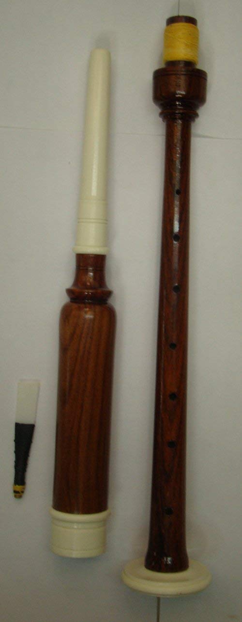 Toller schwarzer Dudelsack aus Rosenholz mit Nickel-Silberhalterungen.