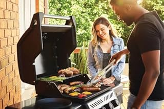 Napoleon Freestyle 365 Propane Gas Outdoor Grill, Graphite Grey – 3-Burner BBQ with Stainless Steel Cooking Grates