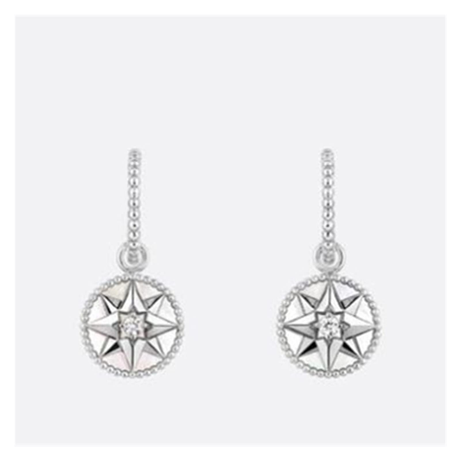 Boucles d'oreilles rétro chic pour vos soirées et grands rendez-vous - 2