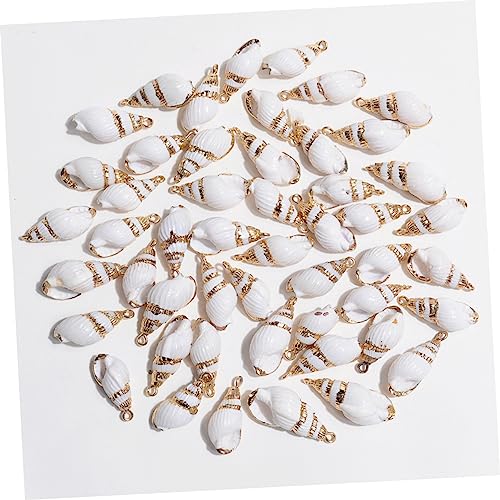 Concha con borde dorado para crear collares de regalo únicos 8