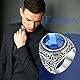 JewelryWe Ringe Herren Vintage Edelstahl: Herren-Ring Klassiker Retro Charm Blumen Schnitzerei Band Ring mit Glas Stein Blau Silber Größe 65