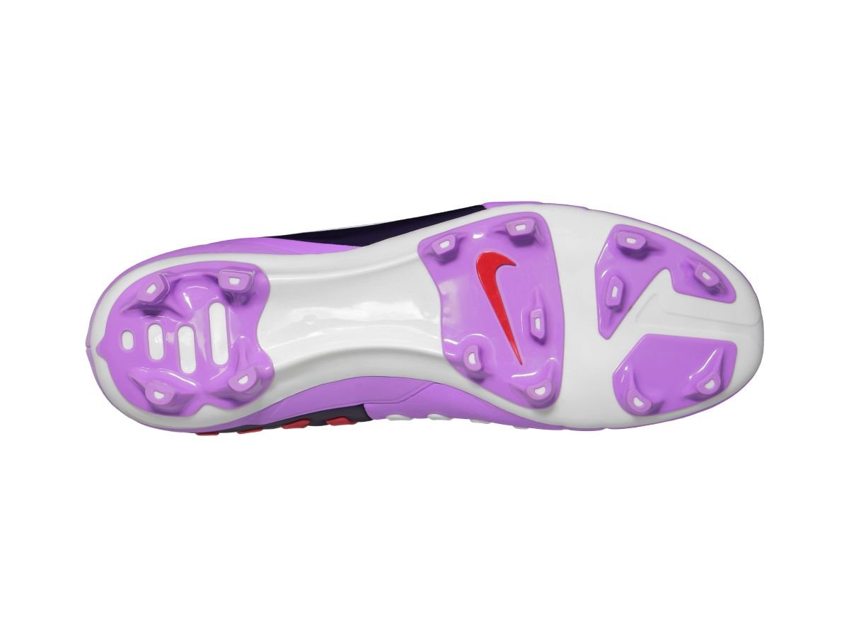 Nike Womens CTR360 Trequartista III FG Atomic Purple/Grand Purple/Hyper Red 8.5 B - Medium