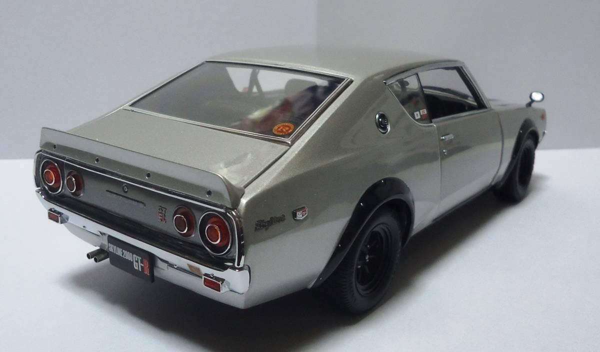 京商 1/18 日産 スカイライン 2000 GT-R KPGC110 シルバー Amazon.co.jp: 京商 1/18 日産 スカイライン 2000 GT-R (KPGC110