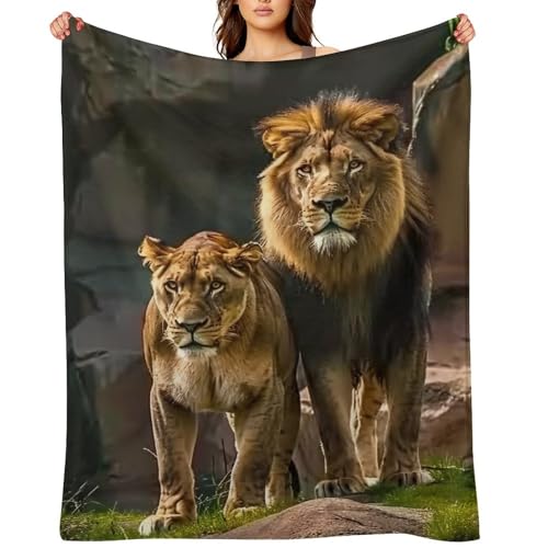 KRECDKQ Lion Couple Cuddling in Love Ultra Soft Flannel Fleece Bed Blankets Lightweight Cozy Throw...