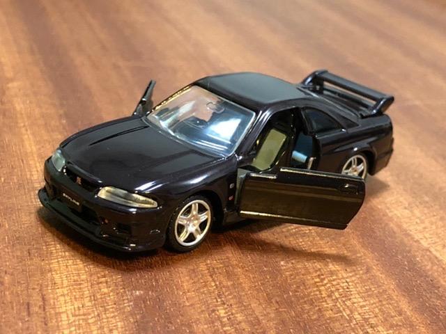 Amazon | トミカ スカイライン誕生 50周年 記念 後期 GTR/BCNR33