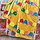 Catherine Lansfield Kuschelige Fleece-Decke für Kinder, Raupe, 130 x 170 cm, hell