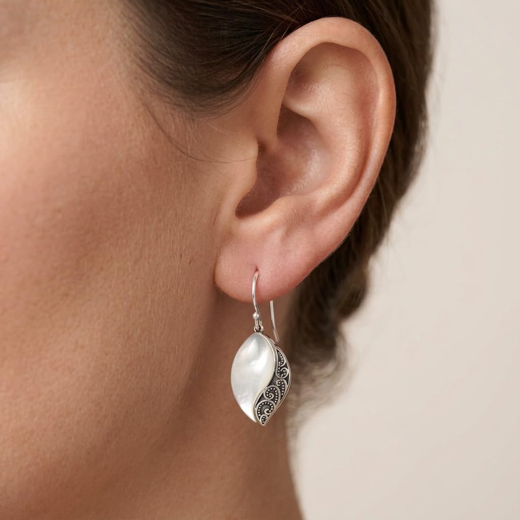 Silverly Orecchini Pendenti in Madreperla con filigrana in Argento 925 per Donna | Orecchini Curvi a Forma di Foglia in Argento Sterling | Gioielli Eterei in Stile Art Nouveau