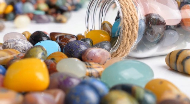 Amazon.com: SigMntun Polished Colorful Healing Crystal Stone Set
