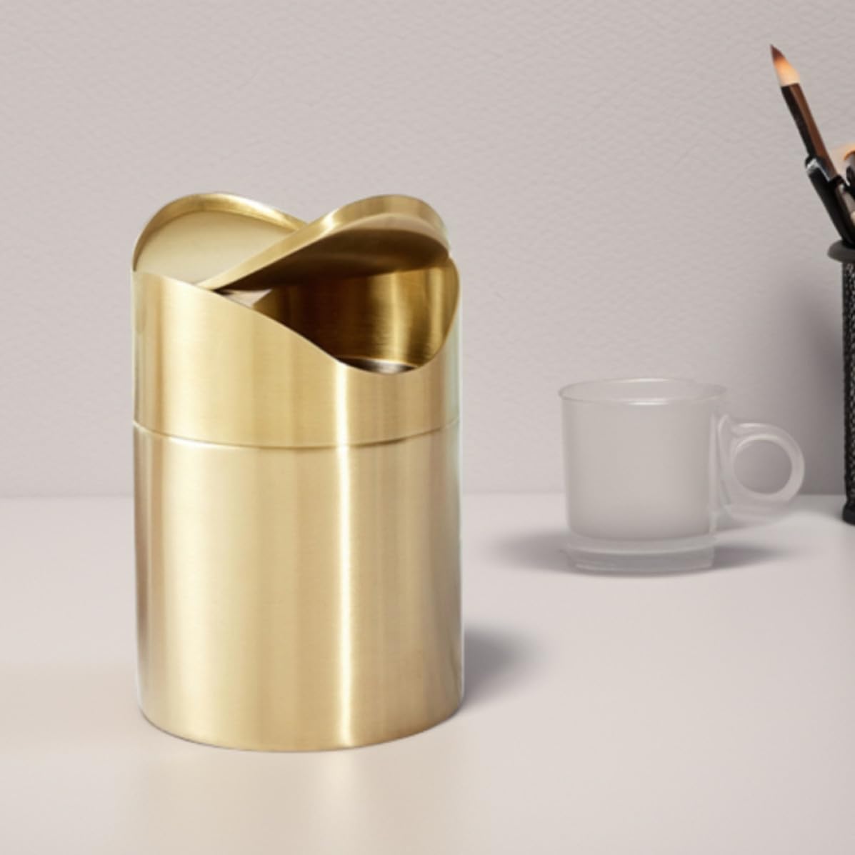 Baluue Metall Abfalleimer aus Edelstahl mit Deckel Kompakter Desktop Mülleimer für Auto und Schlafzimmer Multifunktionaler Papierkorb 6.61x4.72x4.72 Zoll