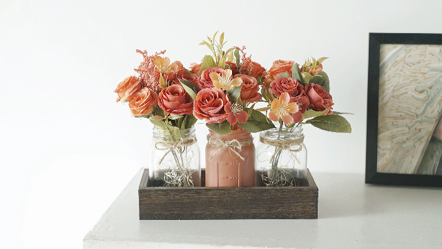 SietDESEO Rustic Farmhouse Mason Jar Centerpiece With Sunflowers & Fairy Lights - Wood Tray Table Decor