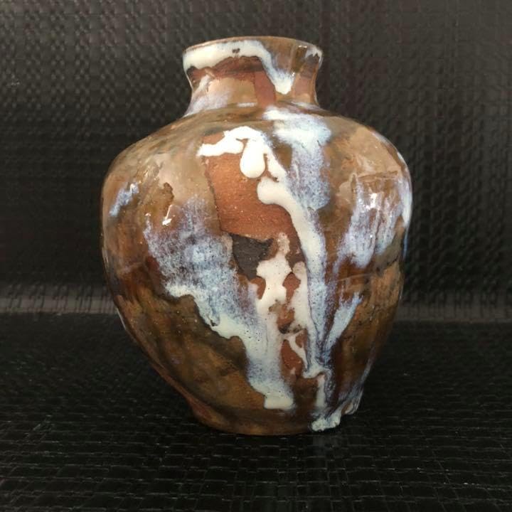 美しい古美術蔵から釉薬のプチプチしたかなり雰囲気のある壺、壷、花瓶