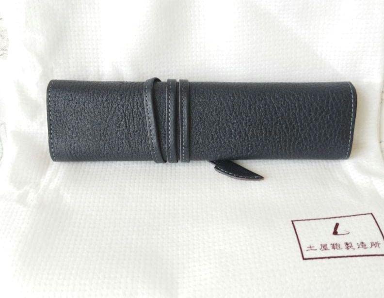 ★新品★彡土屋鞄　オイルヌメロールペンケース　限定色　ネイビー トーンオイルヌメ ロールペンケース – ステーショナリー – 土屋