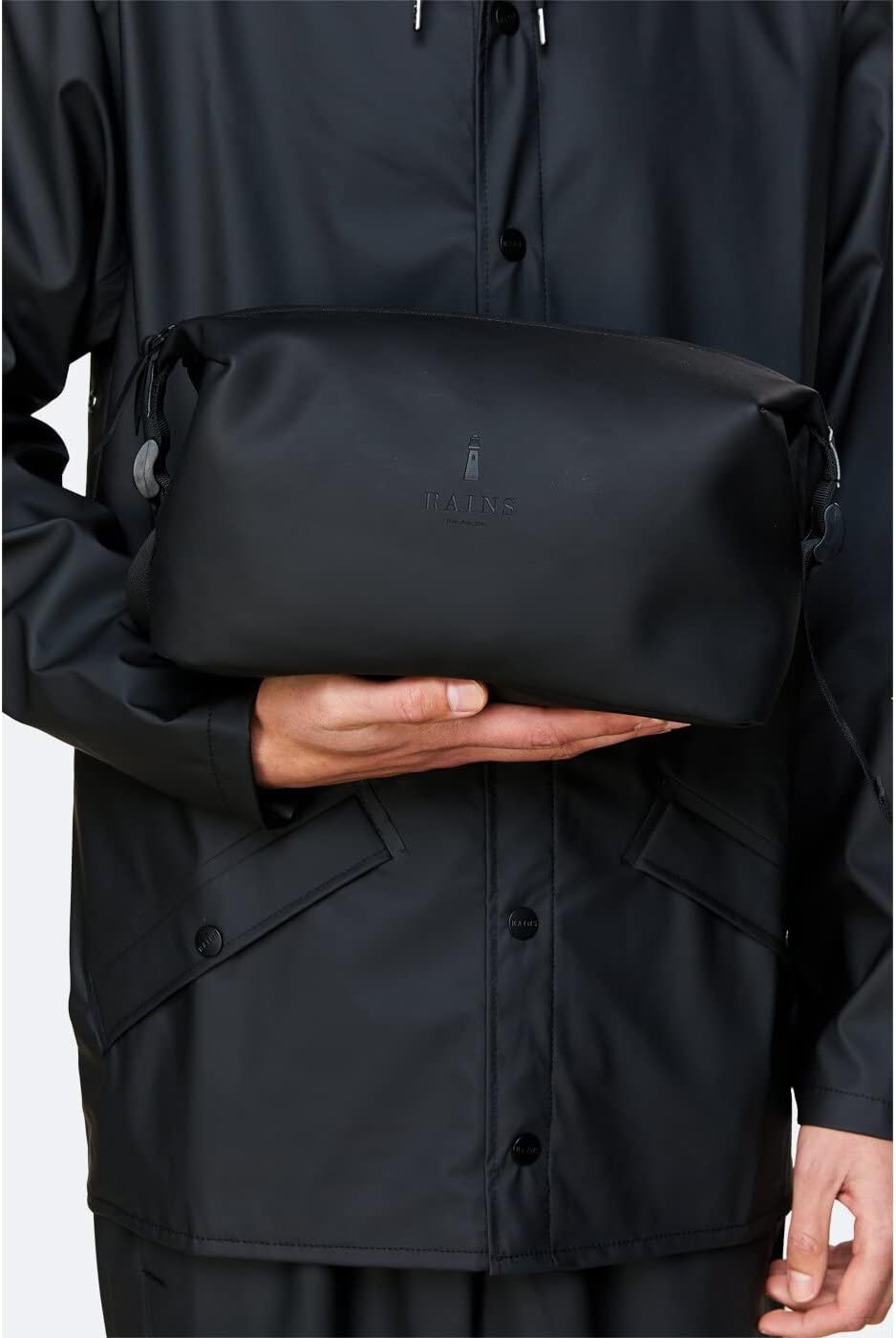 RAINS Weekend Wash Bag - Image 3