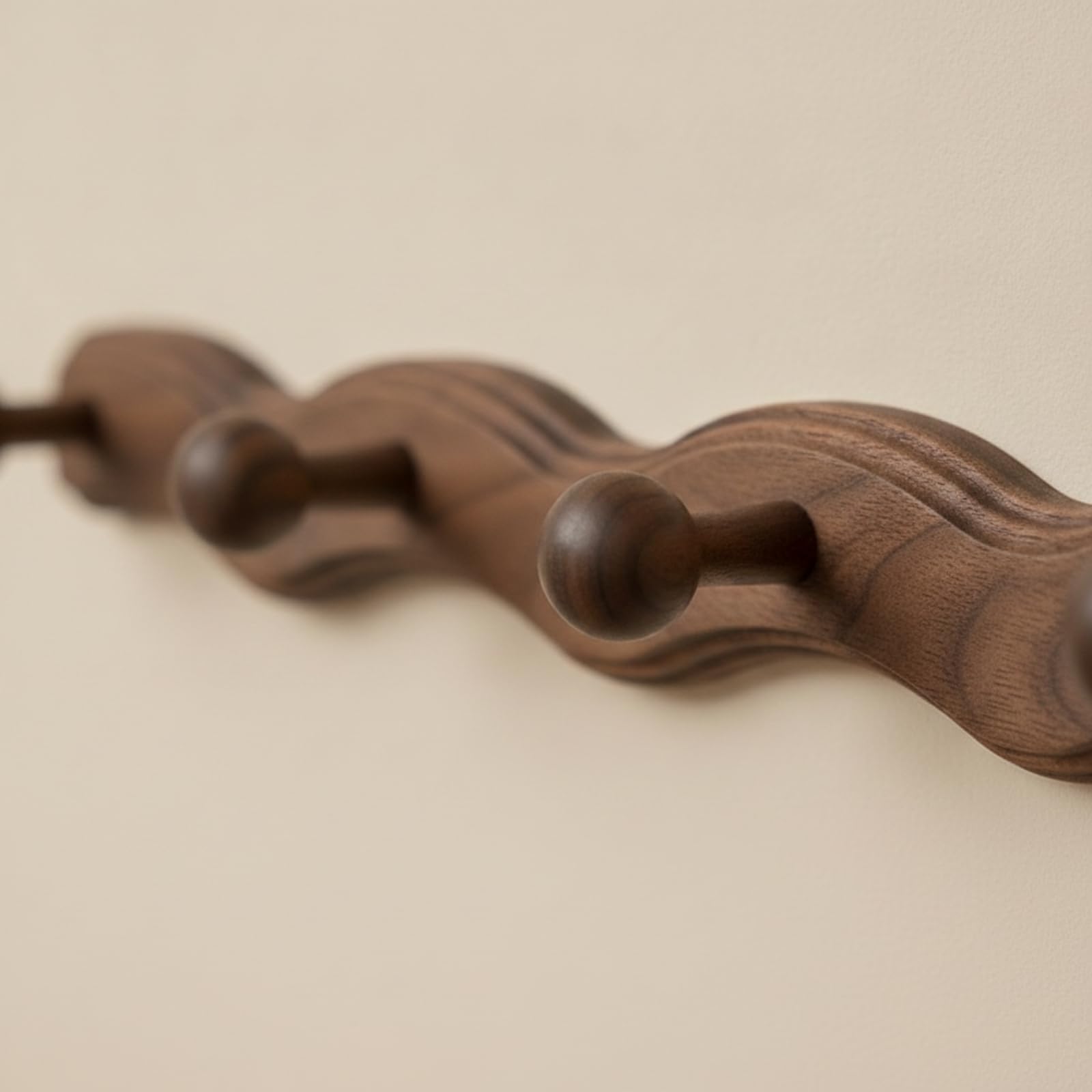 Gancio da Parete Appendiabiti Portabiti Portacappotti Portaborse in Legno con Sei Rotondi E Motivo Scultoreo Adatto per Ingresso Corridoio Cameretta Salotto, style to 1