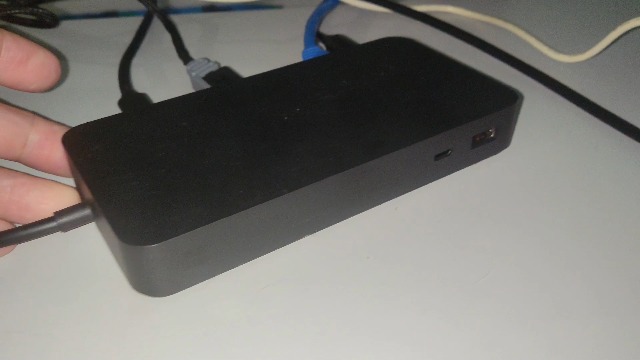 Watch Expand Effortlessly&colon; Microsoft Surface Thunderbolt 4