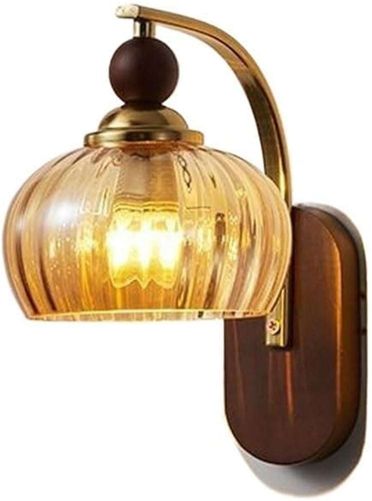 Lampe murale dôme ambre et bois pour ambiance de chambre cocooning