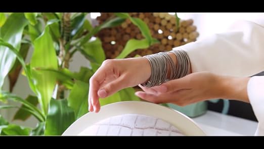 MAJALE Bracciali con Corde di Chitarra da Donna - Bracciale Rigido Minimalista Argento in Acciaio Inossidabile Anno - Bracciale Vintage Multifilo Fatto a Mano al 100% - Stile Anni '80, Africano