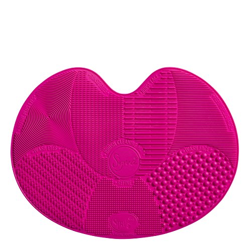 Sigma Spa Brush Cleaning Glove Pink - Makeup Brush Cleaning Glove with 7 Textures - Silicone Brush Cleaning Mat to Deep Clean and Extend the Life of Your Makeup Brushes - Pink Makeup Brush Glove