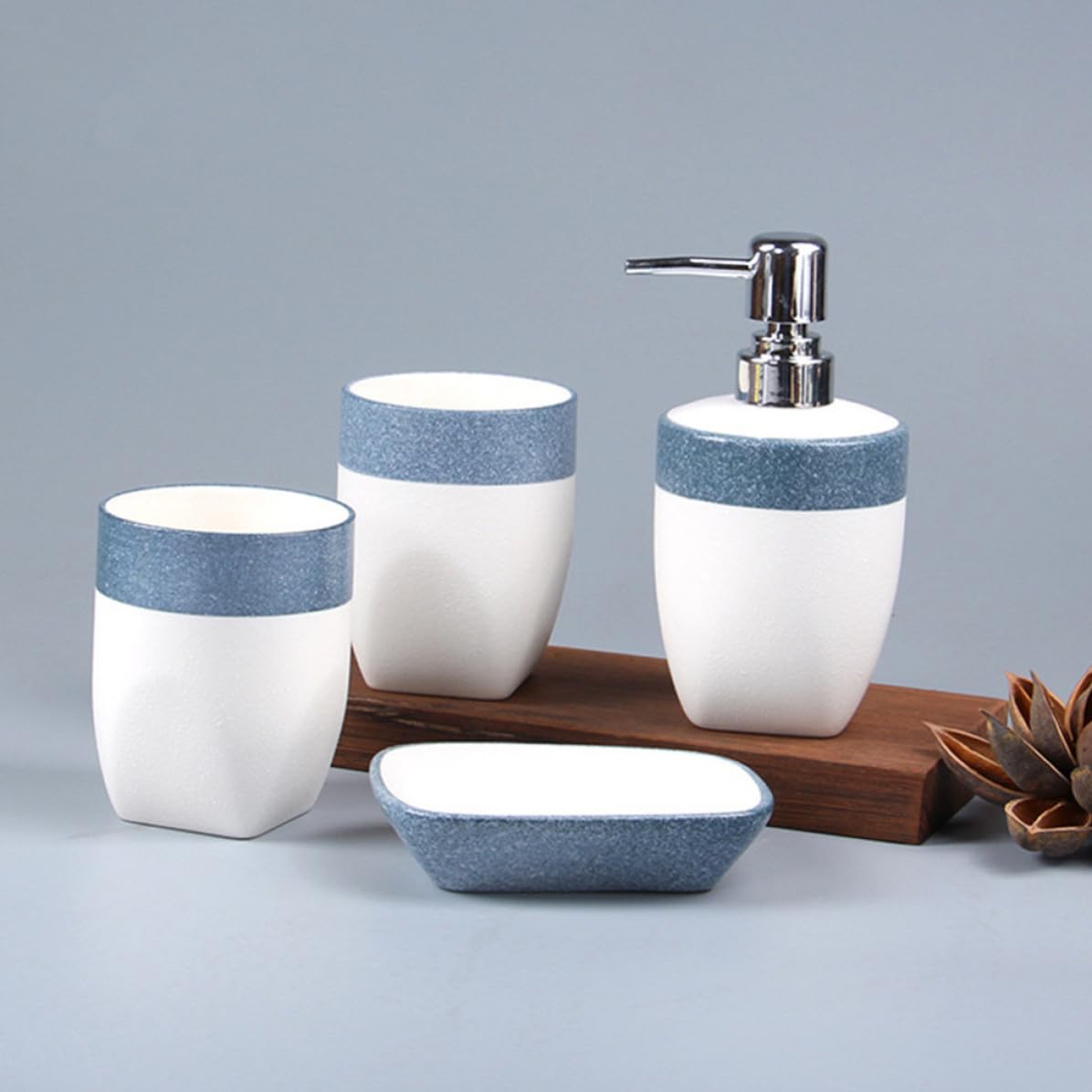 Mipcase 1juego Cerámica de Baño Set de Vaso para Cepillo de Dientes Soporte de Jabón Bandeja Color Azul Set de Accesorios para Cuarto de Baño Creativo y Práctico