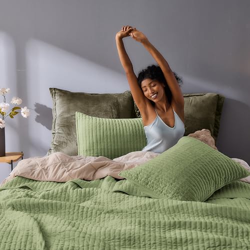 Image of Wonderful Velvet Quilt Set, Queen Size Sage Soft Fluff Texture Coverlet with Shams, Channel Stitched Pattern, All-Season Use, Versatile Lightweight Bedspread for Bedroom Adults Teens Kids,94 inchx94 inch