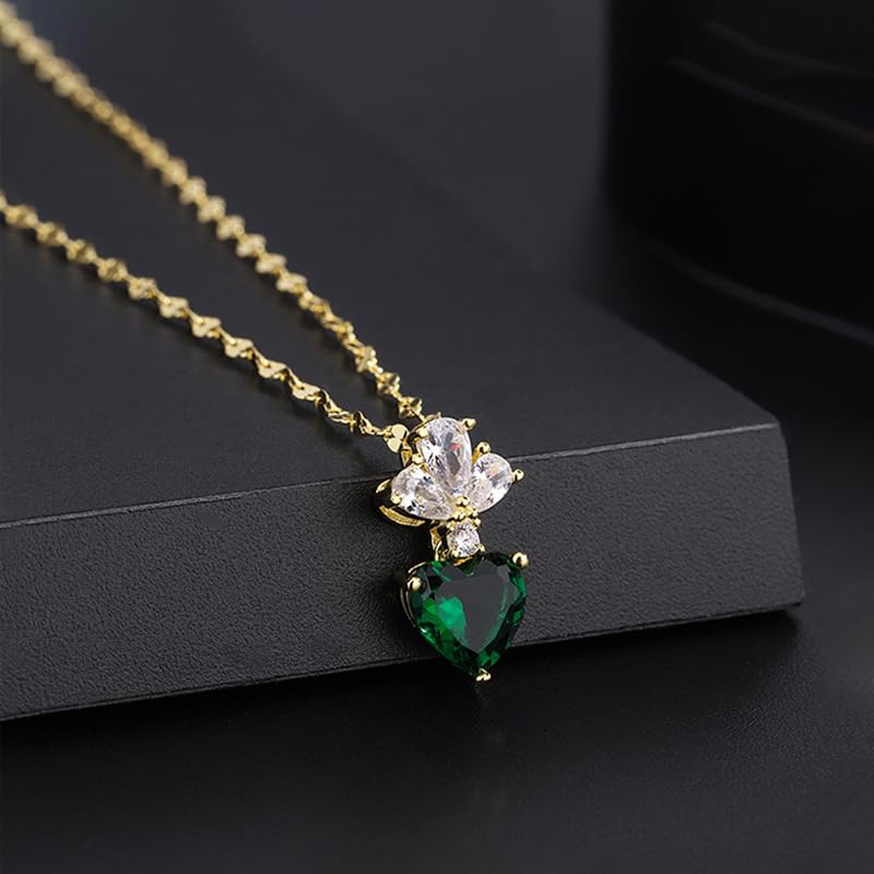 14K Gold Heart Necklace with Heart-Cut Emerald & Moissanite, Luxurious Clavicle Chain, Minimalist Emerald Accessory Gift for Every Woman2