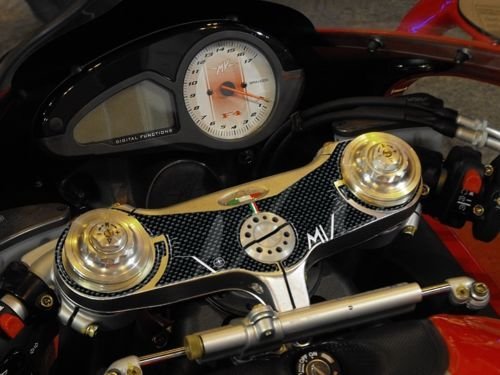 Autocollants 3D moto pour vos sorties sportives en MV Agusta F4 protection réservoir