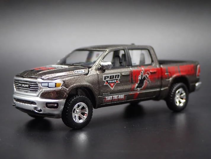 2021 1500 Limited Pickup Truck 1/64 Auto World miniatura 2