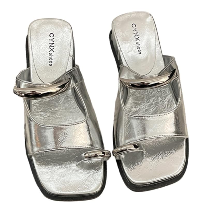 Women's delicate texture slippers - elegant in style, comfortable with soft inner lining, and durable with anti-slip sole.