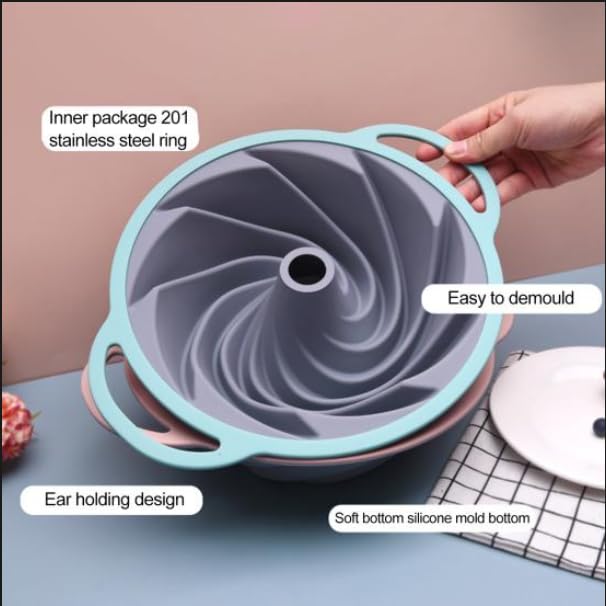 Fluted Cake Pan with Metal Frame 1