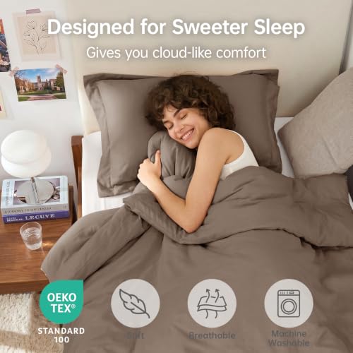 Image of MUXHOMO Twin /Twin XL Comforter Set, All Season Ultra Soft Down Alternative Bedding - 3 Piece Lightweight Bed Set Includes 1 Comforter (68 inchx88 inch) and 1 Pillow Shams (20 inchx26 inch), Brown