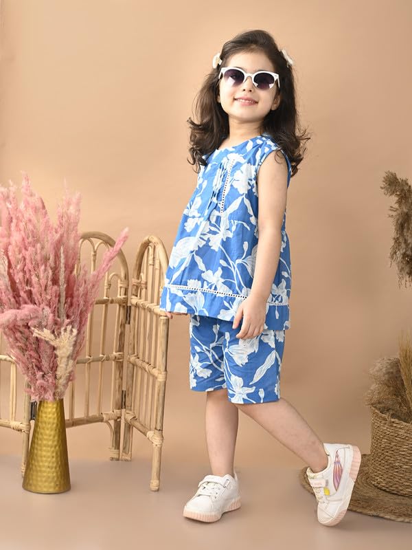 Image of superminis Girls Cotton Floral Printed Sleeveless Top and Shorts Clothing Set