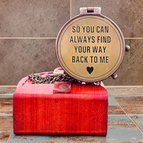 Brújula antigua de latón con cita grabada "Para que siempre puedas encontrar tu camino de regreso a mí" – brújula náutica vintage hecha a mano con estuche de cuero y cadena, regalo funcional para hombres y mujeres miniatura 2