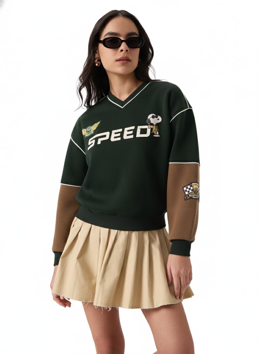 Peanuts: Speed Beagle Women and Girls Long Sleeve V-Neck Dark Green and Brown Graphic Printed Cotton Blend Pullover Oversized Sweatshirt-image-26