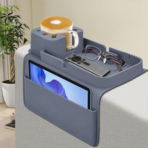 Range télécommande canapé en silicone gris pour soirée cinéma et apéritif