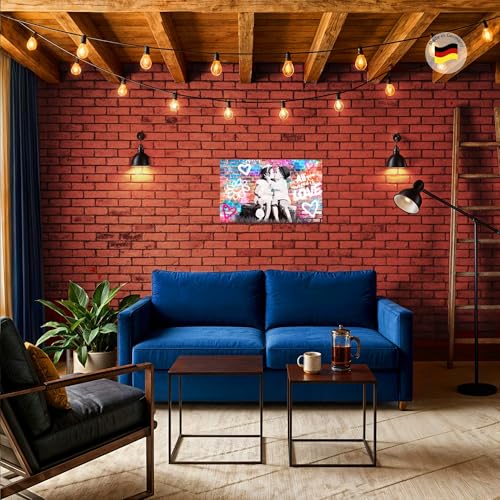 Tableau mural the First Kiss pour masquer un mur vide avec style - 4