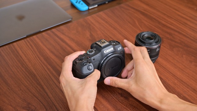 HUIPUXIANG 2 Pezzi Copriobiettivo Posteriore Per Canon EOS Con Attacco RF - Proteggi Corpo Macchina Da Polvere E Umidità Per R50, R10, R8, R7, R6, R5, R3, RP