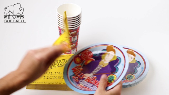 Amazon.com: Silver Buffalo Golden Ticket Willy Wonka and the