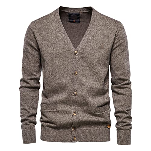 Cardigan tricoté homme marron pour rester élégant sans avoir froid