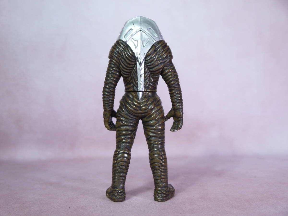 Amazon.co.jp: 怪獣シリーズ ザラブ星人 2006 ソフビ 全高16センチ