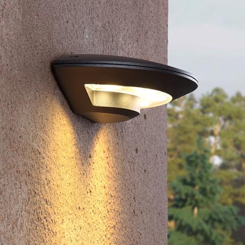 Applique murale extérieure LED 3000K noire pour éclairer votre porche de style ferme