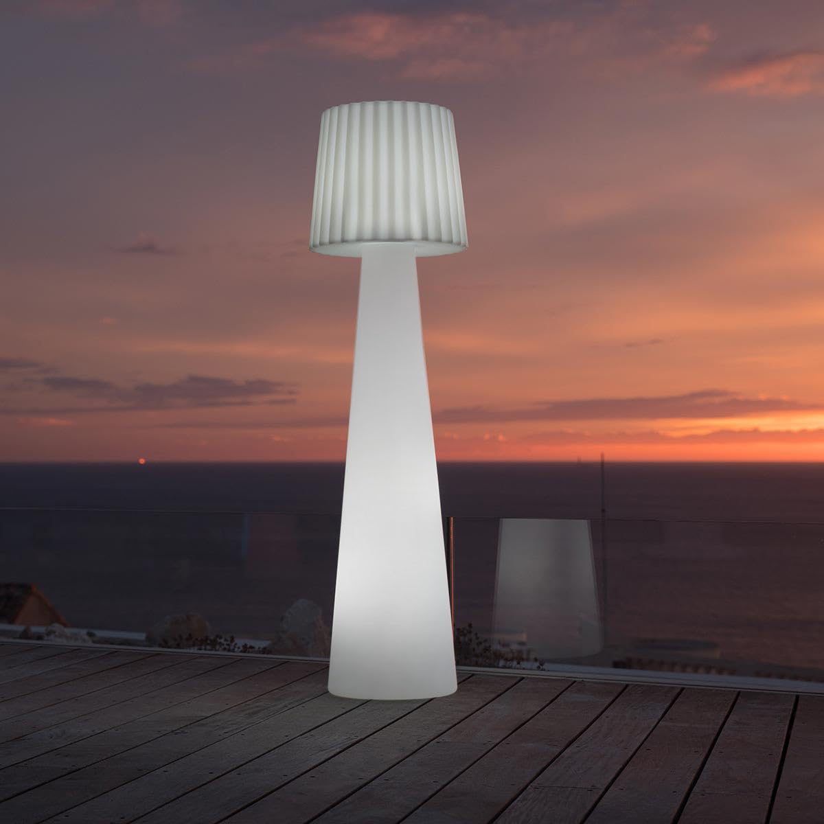 Kabelgebundene LED-Stehlampe H150CM LADY W150