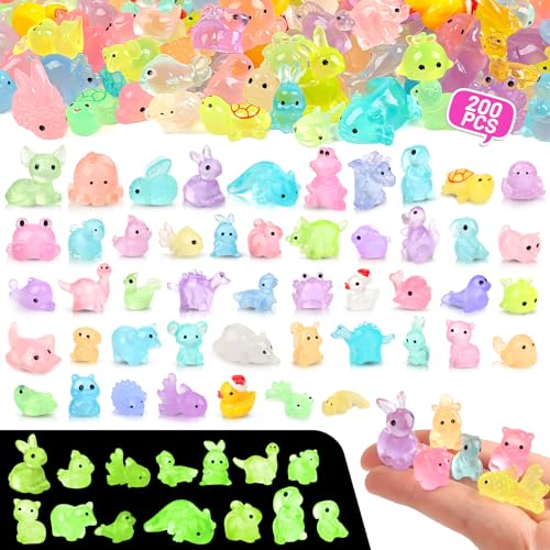 Onsioesd 200PCS Luminous Mini Resin Animals 30 Types+ Variety Glow in The Dark Tiny Animals Figures Bulk for Dollhouse, Fairy Garden,Micro Landscape Aquarium, Party Decoration DIY Crafts
